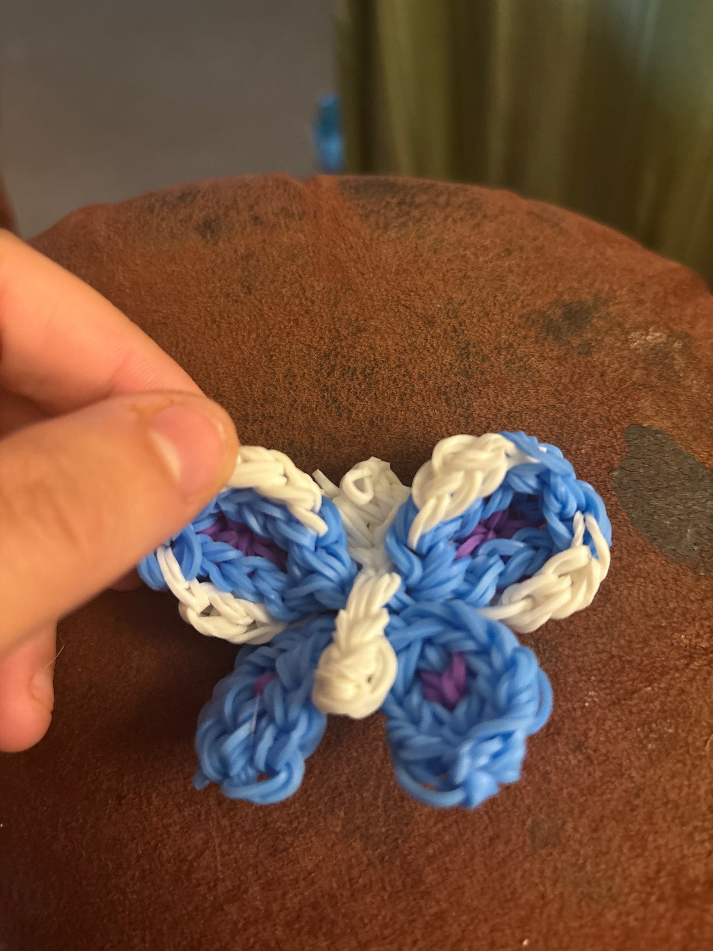 Loom band items