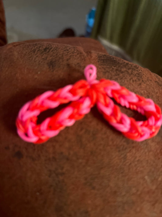 Loom band items