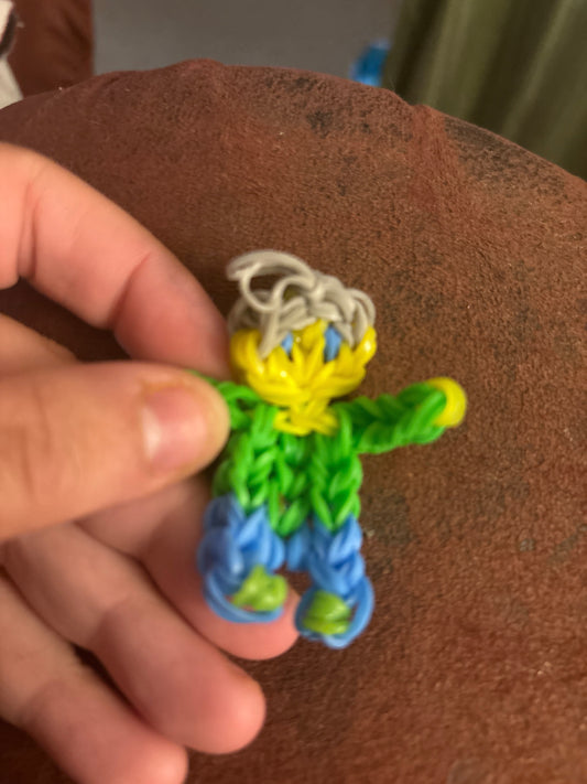 Loom Person with green shirt