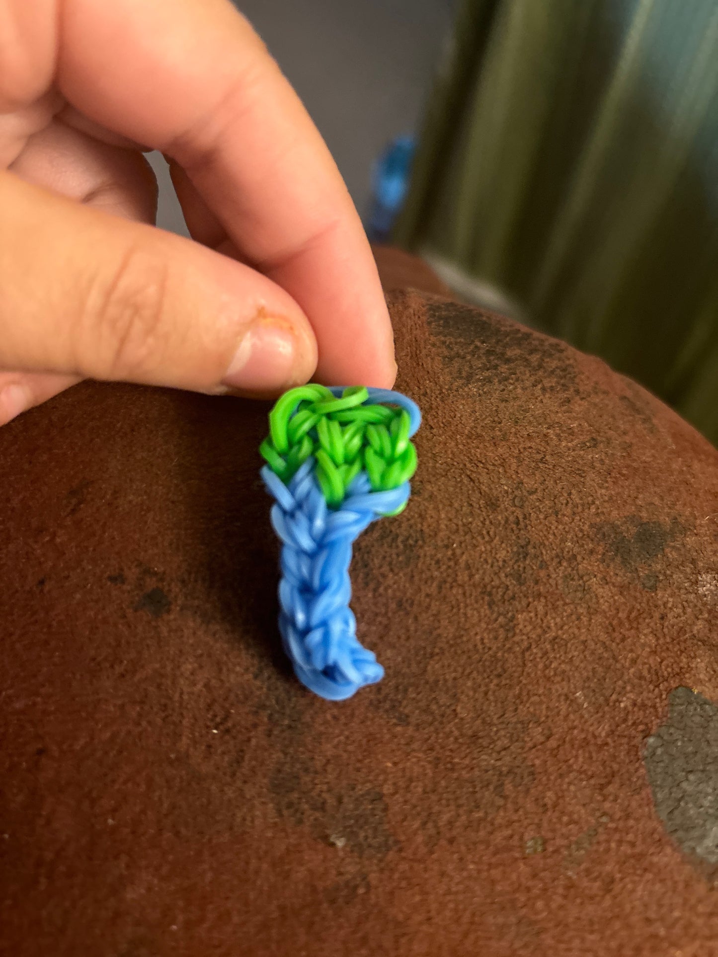 Loom band items
