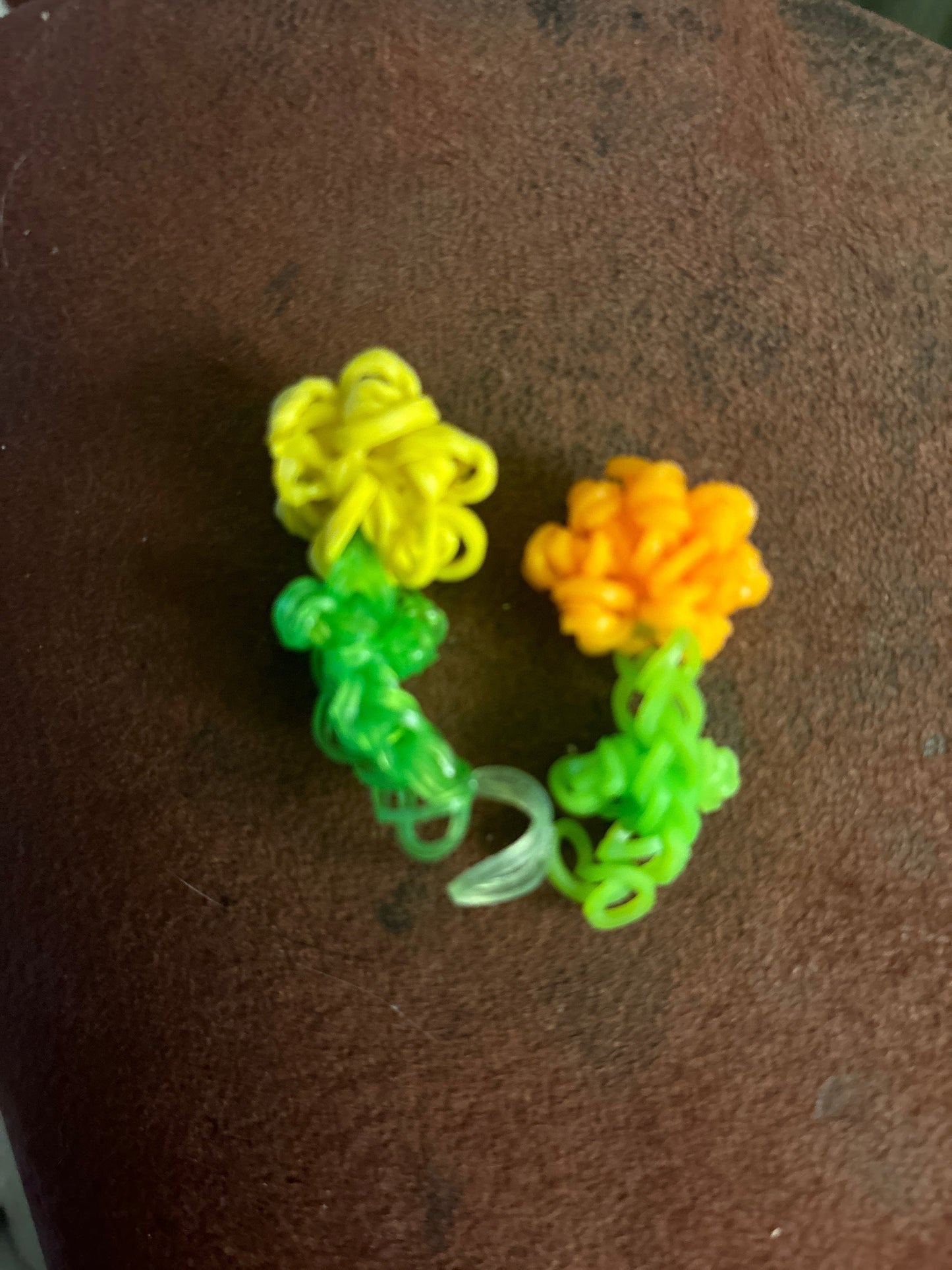 Small loom flowers